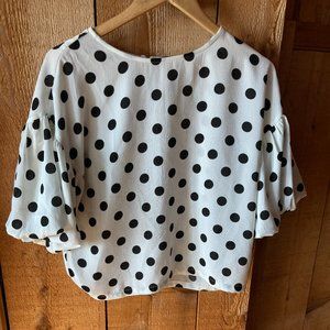 White top with black polka dots and puff 3/4 sleeves
